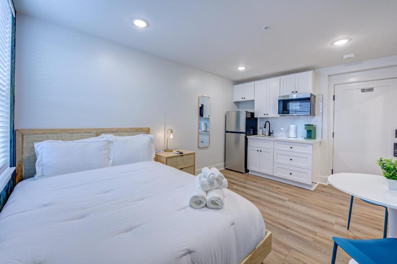 Roaring Tigers Studio Apartment Galveston Exteriér fotografie