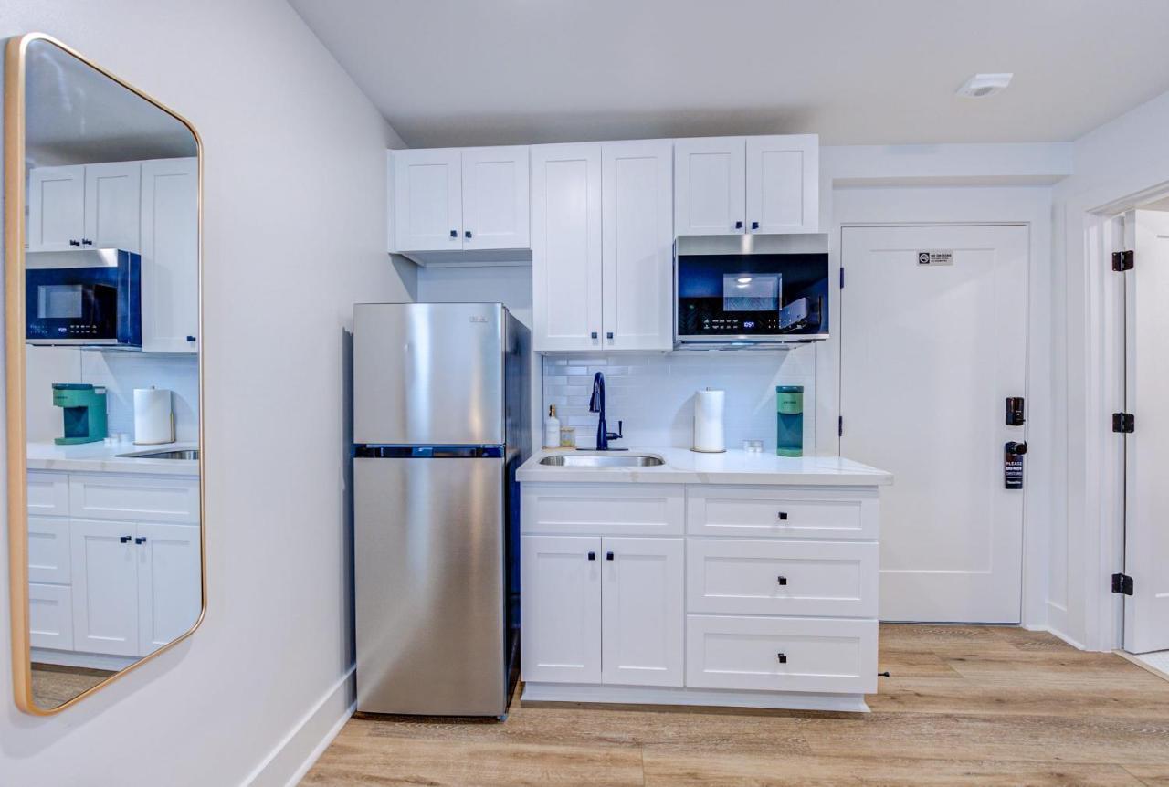 Roaring Tigers Studio Apartment Galveston Exteriér fotografie